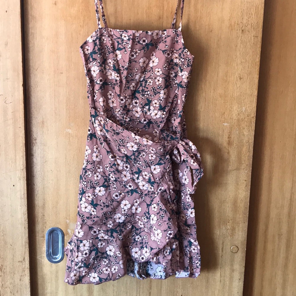 Princess Polly Wrap Dress, new with tags size 2
